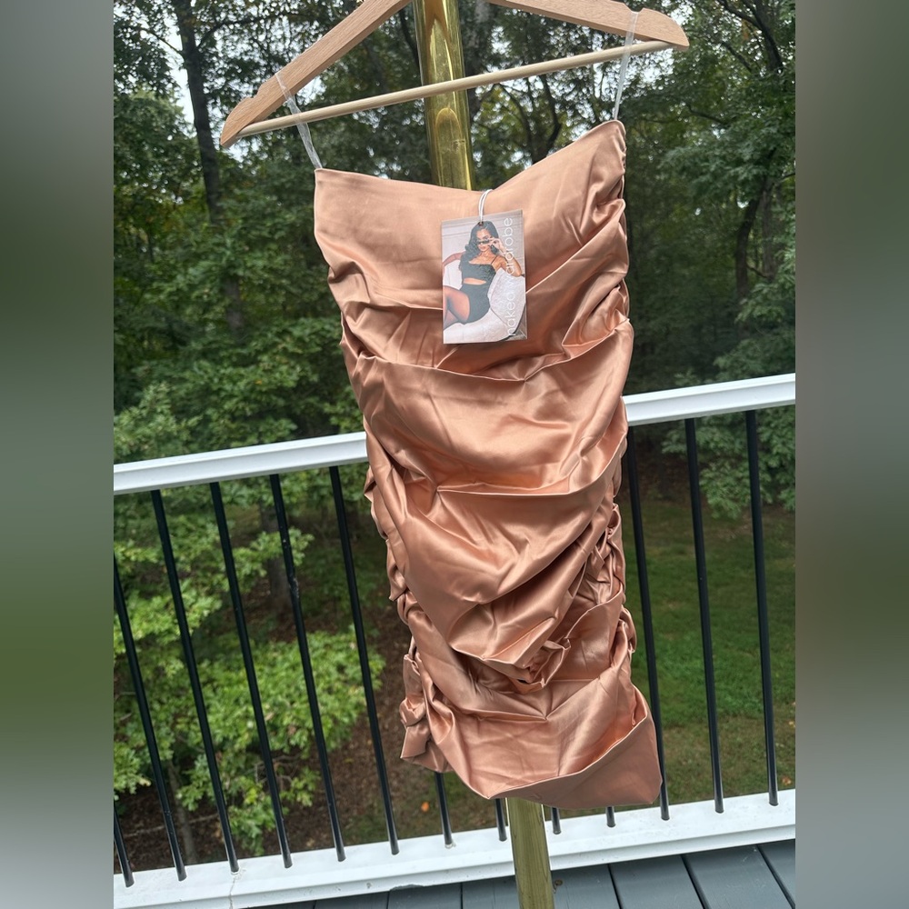 Naked Wardrobe Size Small Rosegold Elegant Strapless Satin Mini Bodycon Dress - Picture 6 of 11